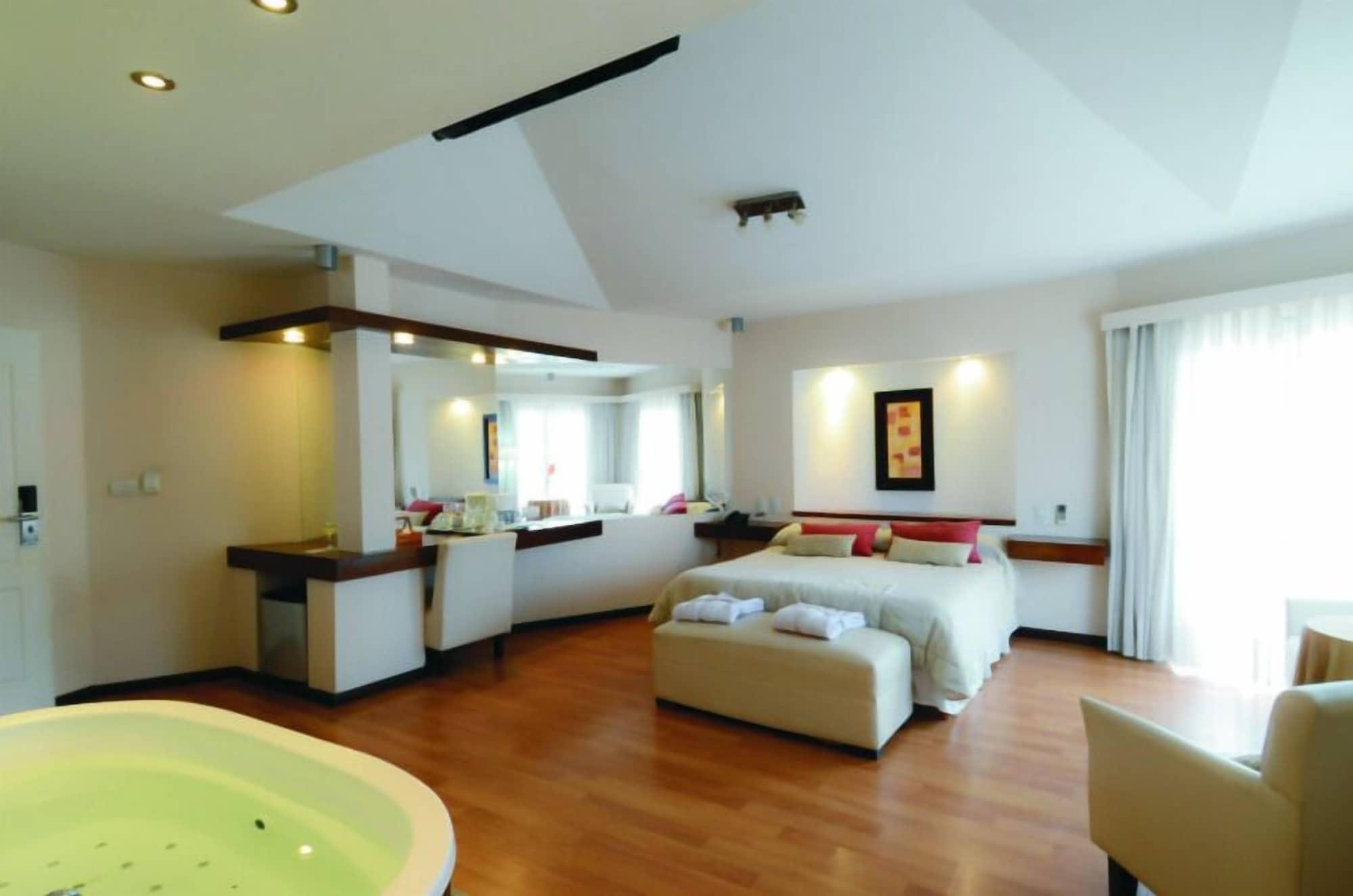Santa Cecilia Resort & Spa Villa Carlos Paz Bagian luar foto