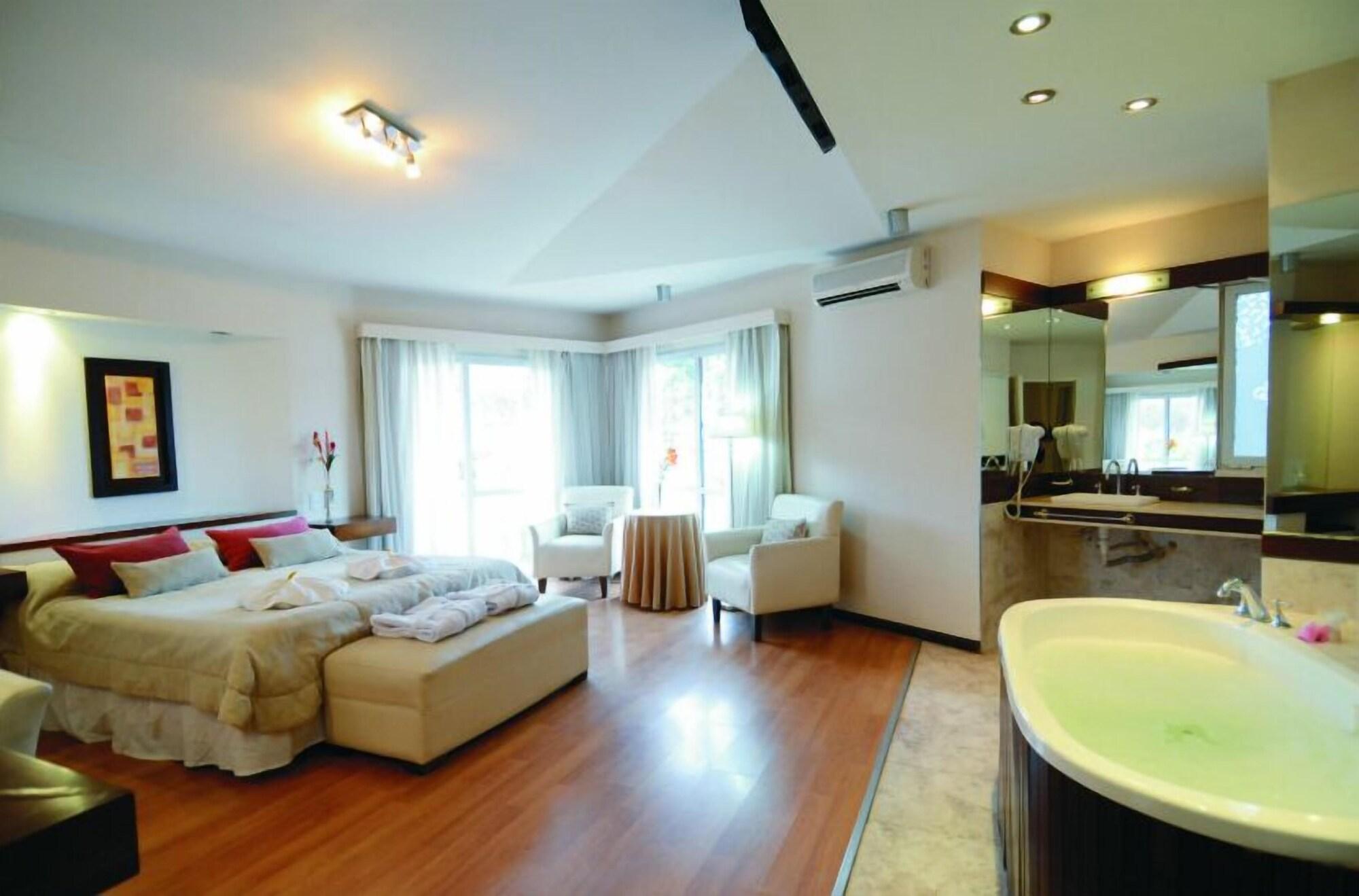 Santa Cecilia Resort & Spa Villa Carlos Paz Bagian luar foto